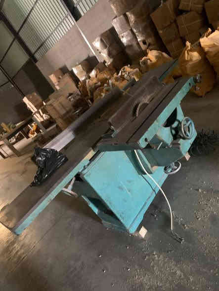 محل نجاره كامله للبيع
عنوان كركوك لتواصل ***********
