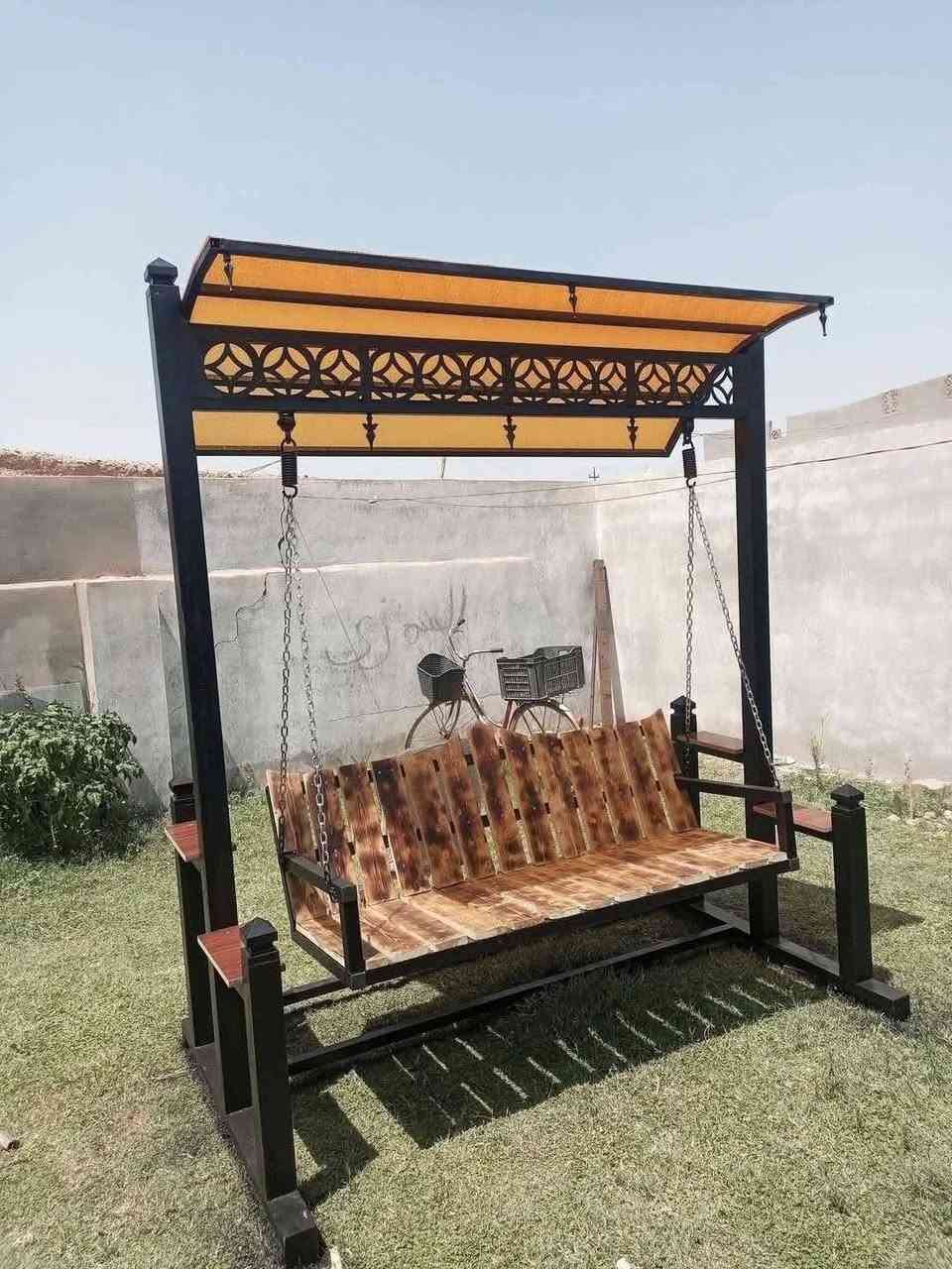 حداده عامه كافه انواع  ابواب وشبابيك وكافه انواع السقائف والكرفانات والمحجرات بأحدث الديكورات   ولدينا كادر متنقل العنوان بابل _***********
