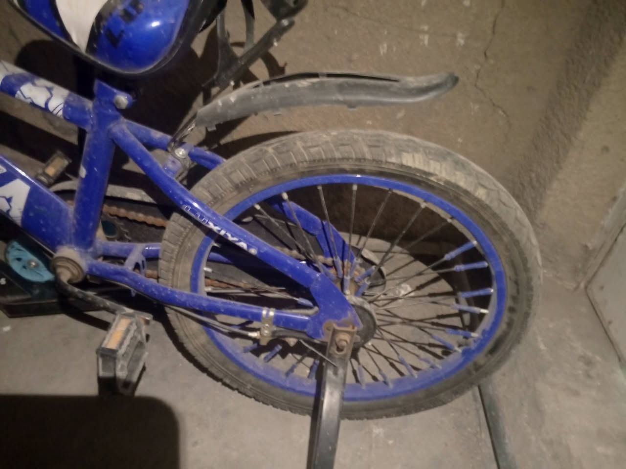 بايسكل حجم 20اخو جديد للبيع ب85وبي مجال بسيط مابي كلشي بس يرادله غسل لأن متروك


**إذا كنت صاحب هذا الإعلان وتريد حذفه لأي سبب، رجاءا أرسل رسالة إلى الدعم الفني**