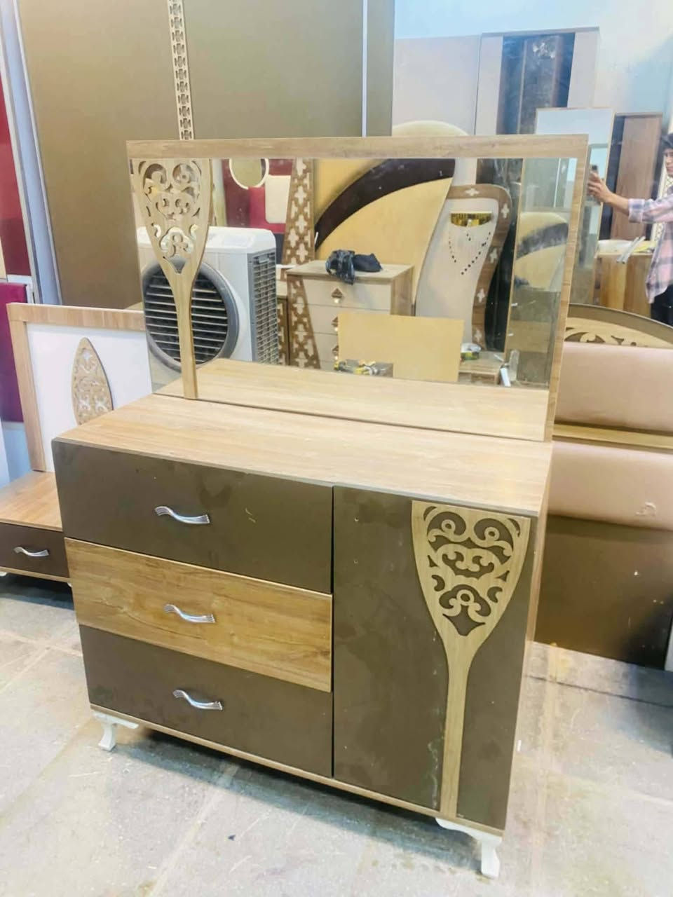 توفرت غرفه ترڪي🇹🇷  
موديل حديث  
نضام سلايت 
 5قطع
نضافه 90💯
السعر /، ، 375
مع شد ونقل 🚚 داخل بغداد مجانآ
 باقي المحافظات بسعر مناسب


**إذا كنت صاحب هذا الإعلان وتريد حذفه لأي سبب، رجاءا أرسل رسالة إلى الدعم الفني**