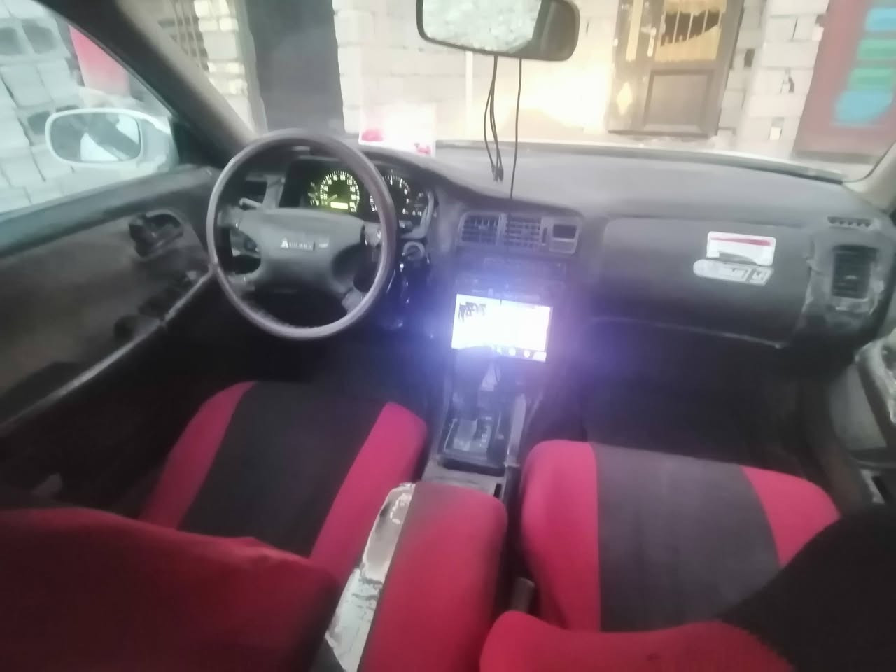 السلام عليكم سياره مارك للبيع السعر 30 وبيها مجال الاستفسار الاتصال ع رقم ***********
