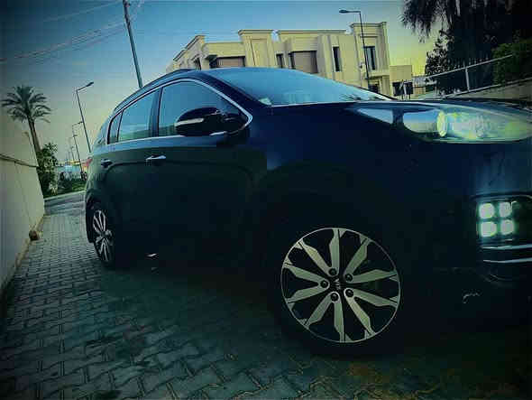 سبورتج 2018 وارد امريكي 
حادثها اربع قطع صبغ 
ماشيه 100 الف 
مواصفات فووول السياره 
رقم بغداد بأسمي 
بصمة 
بنوراما 
كشنات جلد 
سايد بريك بصمه 
فول الفول السياره مواصفات 
مكان السيارة بغداد 
السعر 14600$ وبيها مجال 
للاستفسار 
‭077 5664 3900‬
