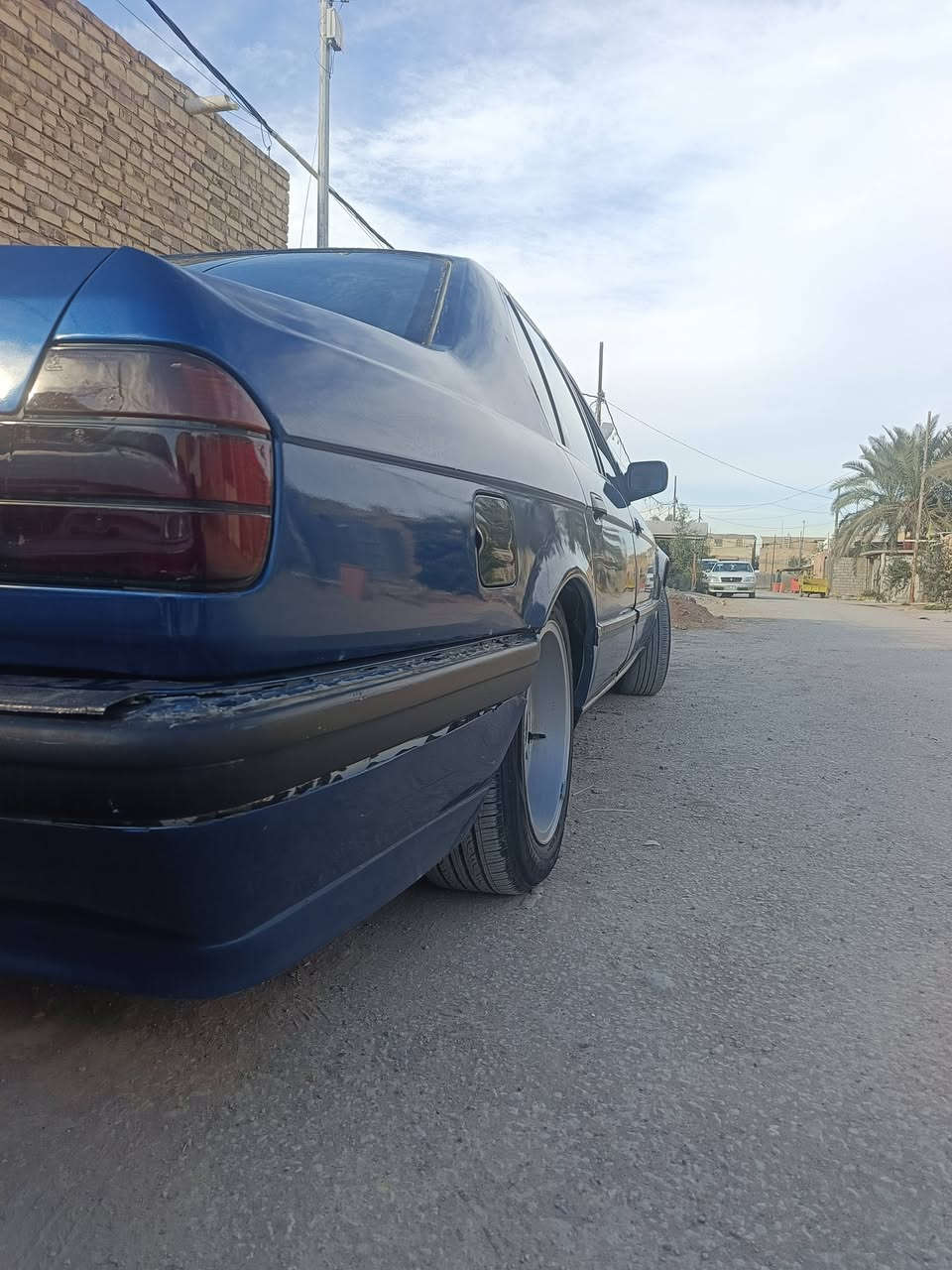 السلام عليكم 740 اصل
رقم بغداد بسمي  سياره كفاله مكينه كير صدر تخم تاير تبريد كلشي 
موديل1992 
سياره ترايك بصره ٢٥٠ امشي سياره واكفه 
غرفه صاج ملكي  سياره عوده شي بسيط  وسياره مثل بصوره ***********  
سعر٦٥$وبيه مجال بسيط
