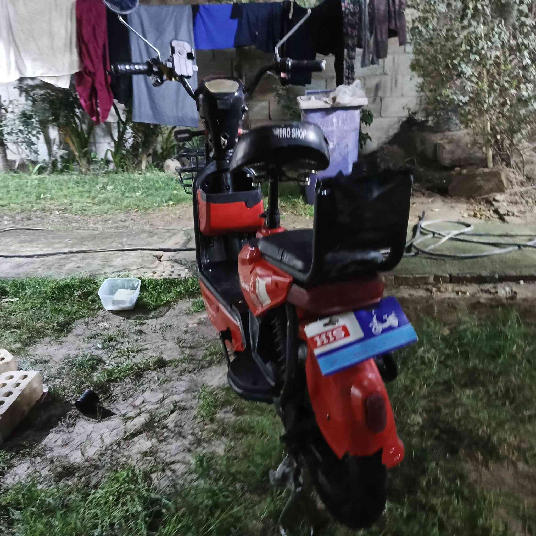 السلام عليكم دراجة شحن للبيع السعر 180 وبيهة مجال بطاريات جدد يقرن 10ونص الرقم***********  ***********
