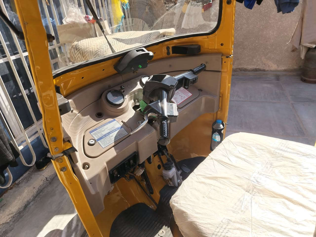 السلام عليكم تكتك للبيع 20 مرقم سنويه كامل تحول بغداد حي النصر   واتساب *********** او اتصل سعر 6و800 بيه مجال
