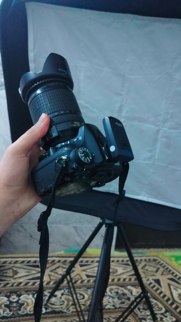 كامرة نيكون D7100 + عدسة 18-140
شترها 47الف 
ملحقات، جنطة، شاحنة، بطارية، احزام كتف،+ سوفت بوكس مع ملحقات كاملة 
400 قفل قفل بدون معاملة مستعجل على بيعتها  ناقصها قبق بطارية فقط


**إذا كنت صاحب هذا الإعلان وتريد حذفه لأي سبب، رجاءا أرسل رسالة إلى الدعم الفني**