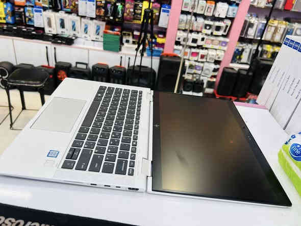 السلام عليكم 
لابتوب hp الشكل الحديث 
كور اي 5
الجيل الثامن قلاب 360درجه اتريده ايباد اتريده لابتوب ومواصفاته
رام 8G
ذاكره256+128
نضافته100‎%‎
فول اسلم نحافته كلش حلوا
مكاني نجف استفسار 
اتصال ***********
واتساب هذا***********✅
