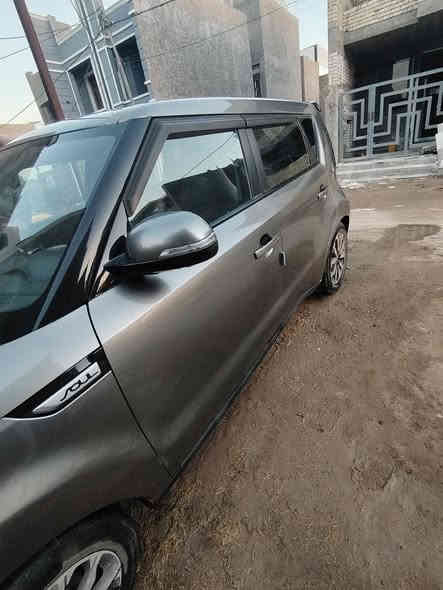 للبيع – سيارة نظيفة وجاهزة للاستخدام

النوع: كيا صول
الموديل:  ٢٠١٩
الكير: اوتوماتيك 
اللون :  فيلي
المحرك : ١٦٠٠ 

سيارة نظيفة وجاهزة  باسم الاهل كير ومحرك مكفولات 
مكينة صدر حداديه جديده باتري جديد تخم تاير جديد تبريد ثلج رقم بغداد 
بيها ضربه أمريكا جاملغ خلفي بدون دواخل وصبغ ع البارد ، صيانة منتظمة، الإطارات بحالة ممتازة، ومكيف شغال تمام. السيارة ما تحتاج أي صرف 
  ملحقاتها
بلوتوث 
كاميرا خلفية
تحكم ستيرن
سويچ تشغيل 
للتواصل...... 
ࢪقم ٠-  *********** بي واتساب
المكان :  الدوره
اي واحد يحب يفحصها يدخلها سونر براحته
