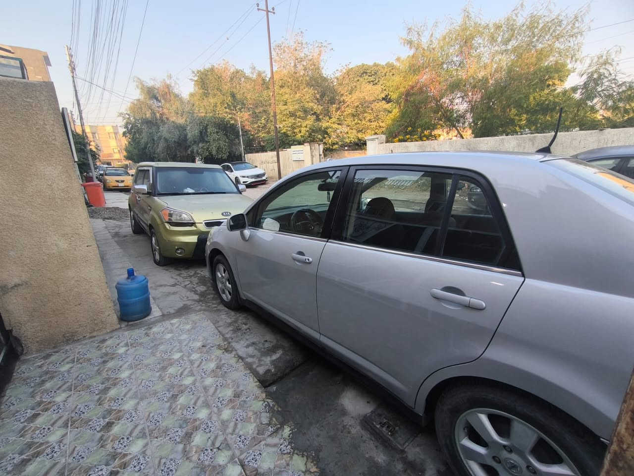 فيرسا 2008
امريكي صندوق
محرك جديد
جامات دكم
بصمة
شاشه
كاميرا
تحكم ستيرن
كروز
داخل مخمل غرفتها حلوة
كير محرك وتبريد كلش زينات
و صدر بدلته كامل ودبلات جدد 
رقم بغداد انكليزي
السعر 73 ورقه وبيها شويه مجال
للاستفسار 
***********
