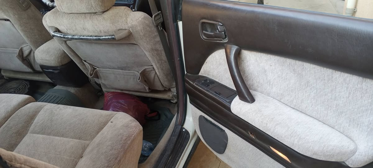 موديل 92 متصل سنويه 29 ينتهي رقم صلاح الدين شرط التحويل 
اصولي خالي من الكص ونقل الجثة
 صبغ للجمالية بدون معجون
 تبريد شغال دواخل نظيف 
سيارة ناعمة بشكل استيرن كهربائي
 سنتر لوك كير ومحرك شرط
للأستفسار:***********
السعر:63 بيه مجال طوز, صلاح الدين
