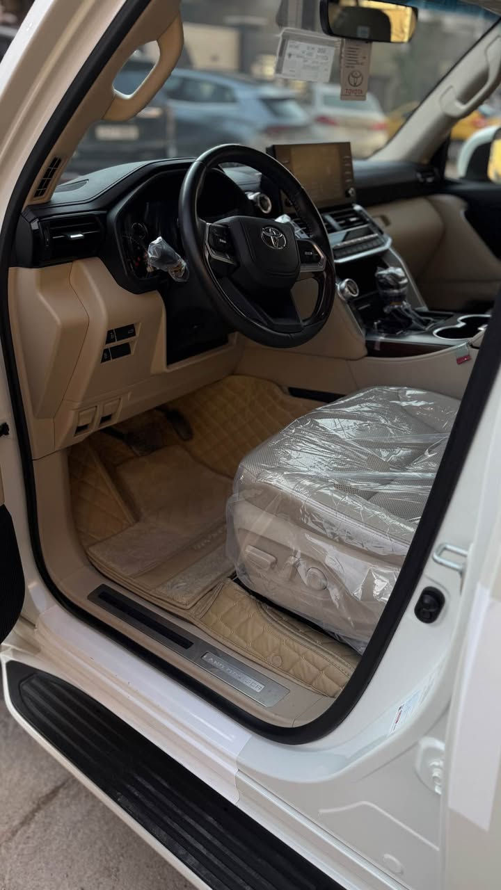 سلام عليكم….
لاندكروز ساز  GXR
شاشات اصليه تطبيق
خاليه من الملاحضات جديده
موديل 2024
ماشيه 23000 كيلو متر
السعر 70000 $$$
بغداد حي البنوك 
هاتف *********** بغداد, العراق
