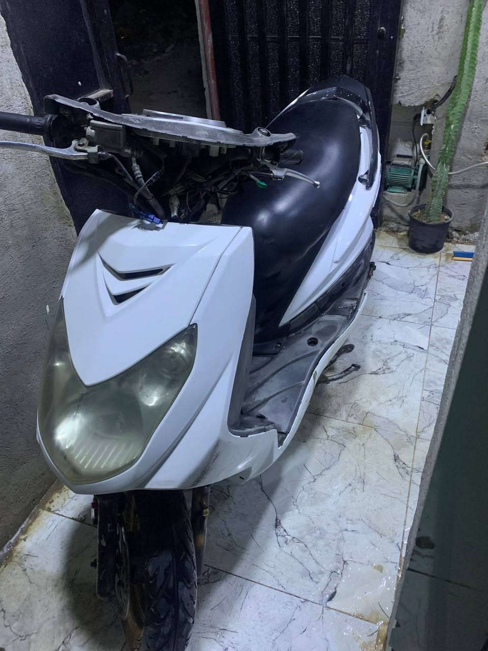 سكنس للبيع دراجه كدامكم كفراته كامره ودراجه نضيفه السعر ٤٠٠التفاصيل اكثر خاص او مراسلت الصفحه


**إذا كنت صاحب هذا الإعلان وتريد حذفه لأي سبب، رجاءا أرسل رسالة إلى الدعم الفني**