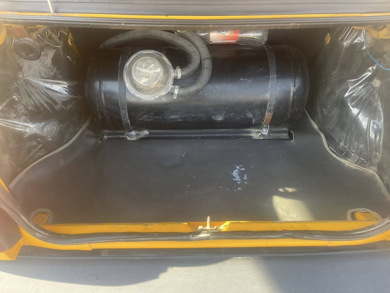 سلام عليكم سايبا 2019  رقم قادسيه الجديد  سنويه 2029 
مصفره هيئه وغرامات  سياره كامله حداديه تخم تاير تبريد دوشمه 
كله جيد جيدا بيه فقط شويه بلجاملق المامي بارد فقط 
  
***********
 دوانيه قضاء شاميه #العسر 53وبيه مجال
