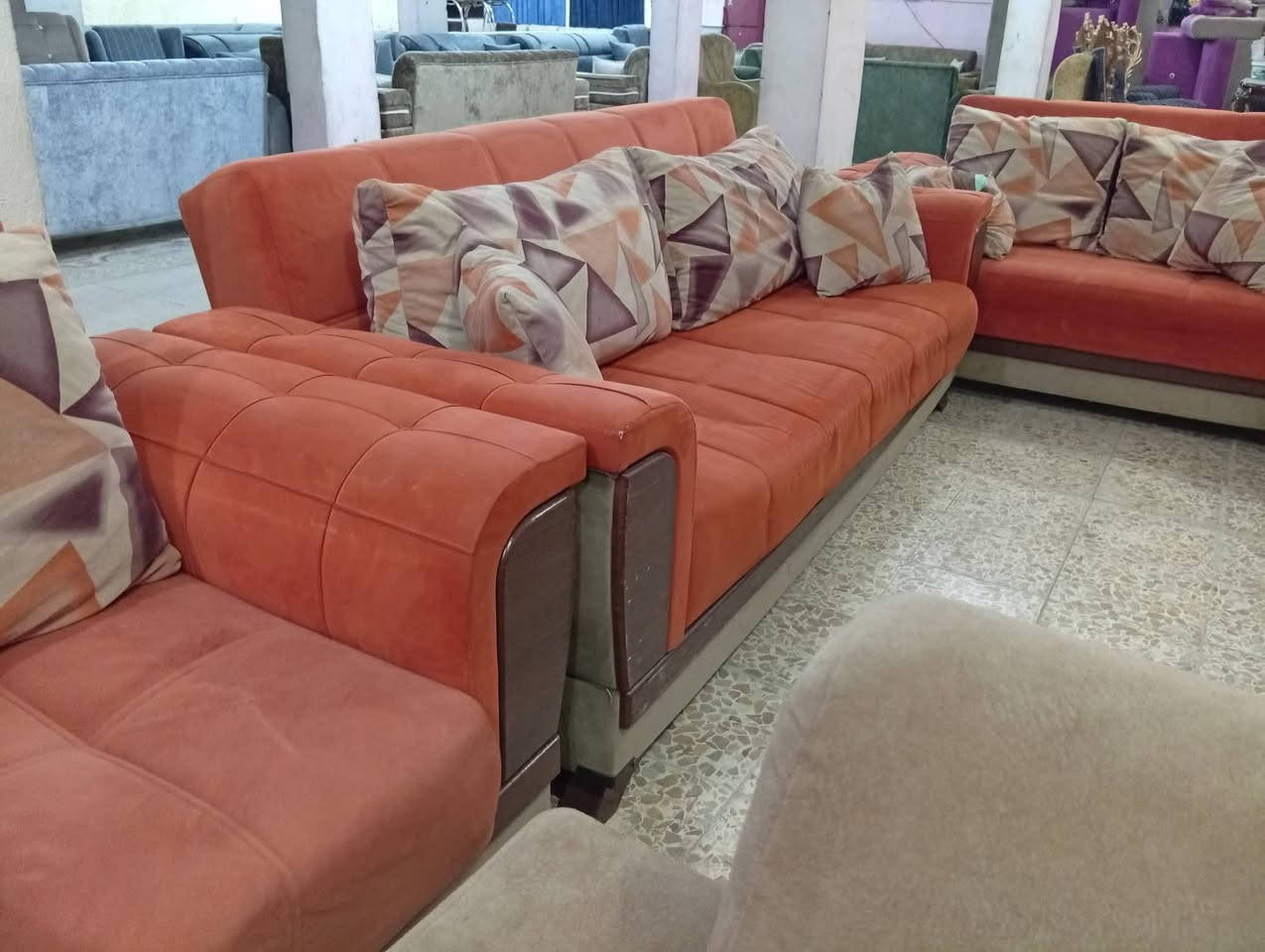 جديد ومستخدم عنوان خاص


**إذا كنت صاحب هذا الإعلان وتريد حذفه لأي سبب، رجاءا أرسل رسالة إلى الدعم الفني**