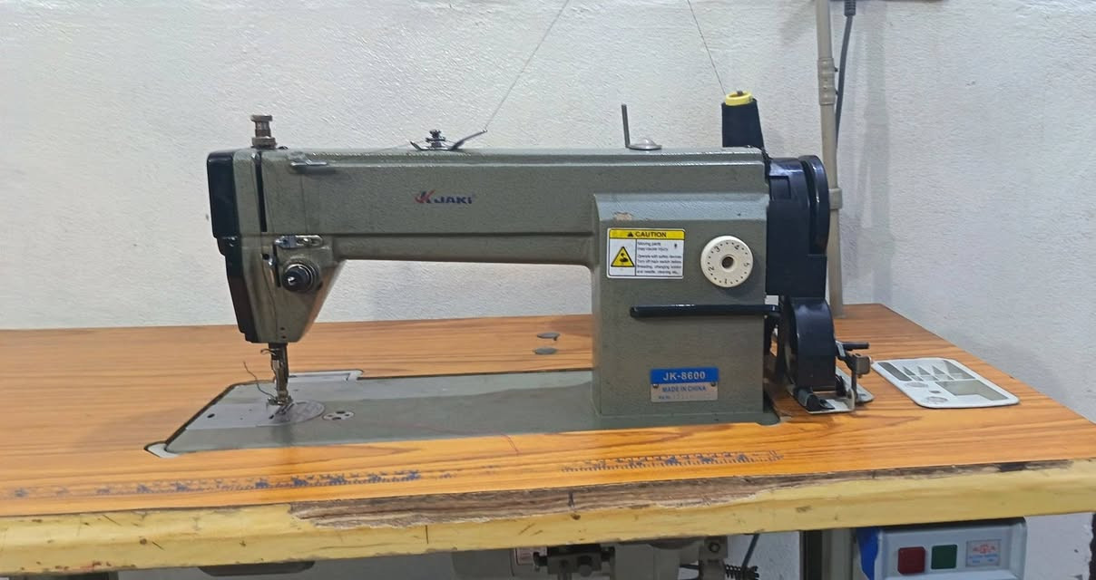 مكينة صناعية إنتاجية مال شغل و مشاريع إنتاجية صغيرة تخيط جميع انواع الاقمشة حتى الچادر الثخين و الجلود بسعر ب 175 الف فقط
للتواصل  ***********
يوجد توصل  لجميع مناطق جنوب الموصل
