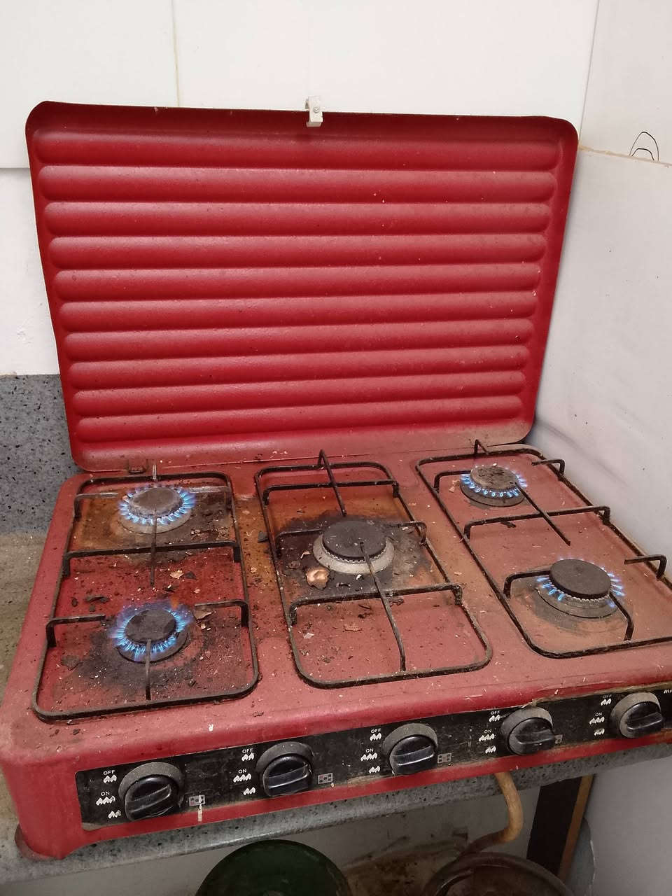 من رخصه الادمن.  طباخ المتين.  5عيون
شرط نضافه وشغل.  

يحتاجله.  جلفه.   غسل.  

عنوان.  كربلاء.   ***********

سعره.   25. الف.   

بلسوك ينباع.  75. الف.
