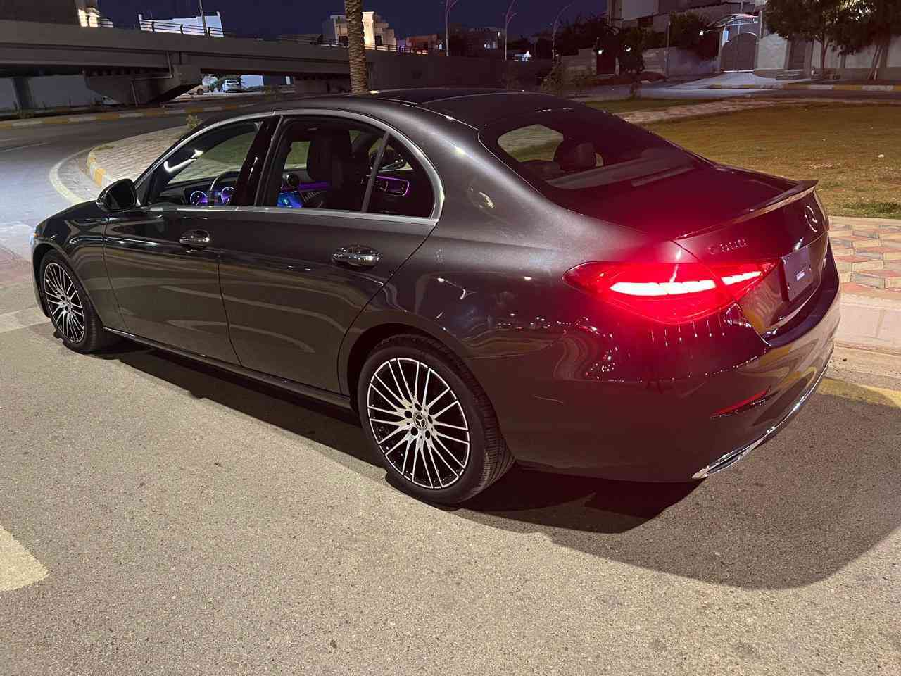 سلام عليكم مرسيدس موديل ٢٠٢٣ ماشيه١١ فول مواصفات بانوراما السياره بيها بس بنيد مبدل تصليح درجه اولى مصلحه رقمها كاتي مكانها كركوك للبيع  او للمراوس للتواصل

+964 770 891 0085

0774 456 4373
