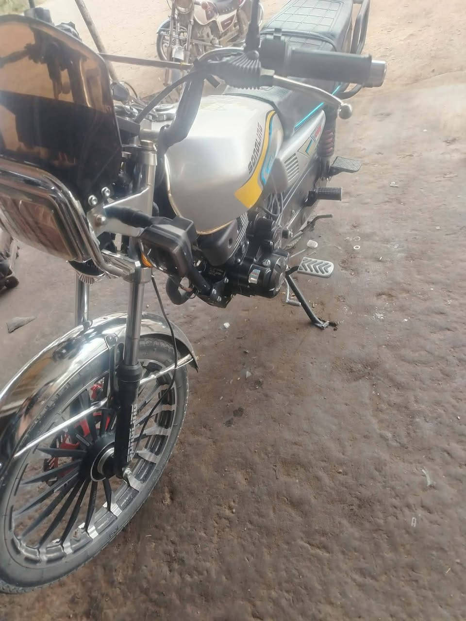 دراجه 26للبيع مكاني خالص
700بيه مجال أوراق كامله دراجه انضف من صوره


**إذا كنت صاحب هذا الإعلان وتريد حذفه لأي سبب، رجاءا أرسل رسالة إلى الدعم الفني**