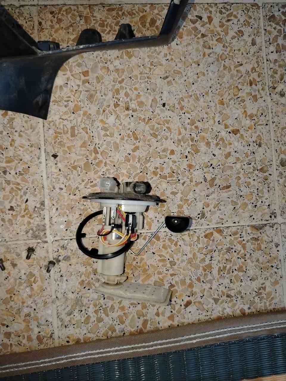 سلام عليكم راس وعبوه كاملع وقبق مروحه مال سكنس شمعه 2018 البيع رقم التلفون *********** مكان بغداد
