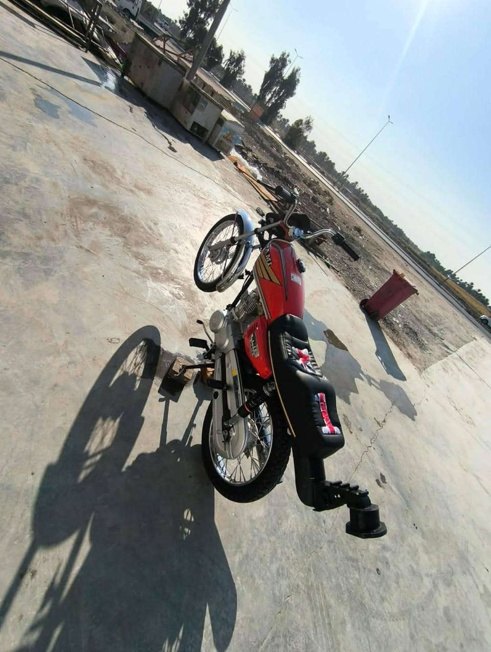 سلام عليكم دراجه نامه شلامجه اوراق 2024 واتعميره 2025 ما صارله هواي من معمره مكفوله كفاله عامه السعر 650 وبيها مجال مكاني بابل محاويل قريت البعلوان هاذه رقمي ***********
