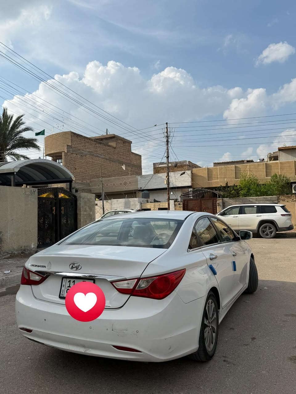 السلام عليكم سوناتا موديل 2013  
مكينة 2400
قطعتين تبريد 
شفتات ستيرن 
كرسي السائق كهرباء 
ربع الجاملغ الخلفي صبغ فقط الباقي مكفول 
مكينة كير كفالة 
السيارة خليجي 
السعر :132
رقم الهاتف :***********
