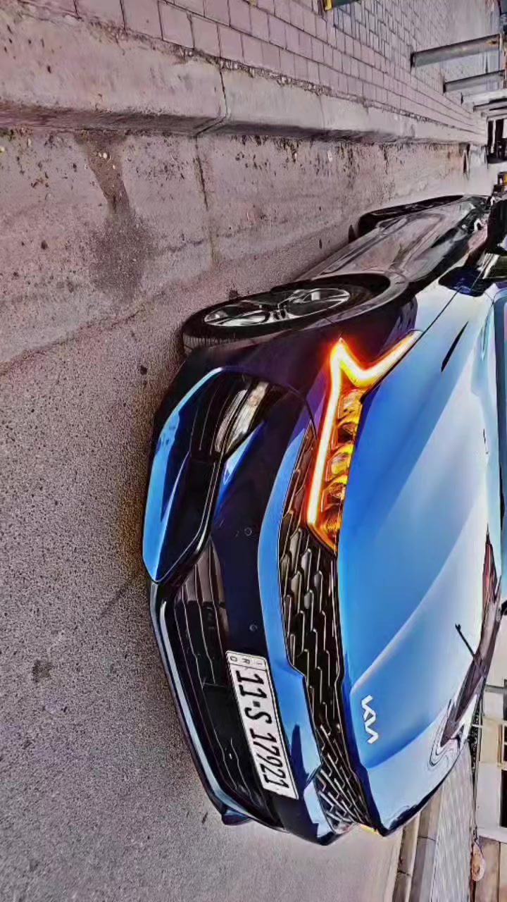 K5. 2022
الي يدور جديد وبدون صبغ ولا تبديل ولا ايرباك واني موضح بل صبغ يوجد بارد على كد شبر ويوجد رصعه
***********
