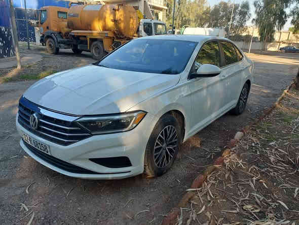 للبيع سيارة جيتا فوكس وكن موديل 2021 فول ماعده سلايت رقم نينوى نكليزي بسمي؟ السونار موجود السعر152التفصل اكثر توصل عبر الهاتف ***********
