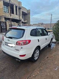 سنتافيه 2012  الشركه العامه للسيارات محرك 3500 فول موصفات ماعده الفتحه...