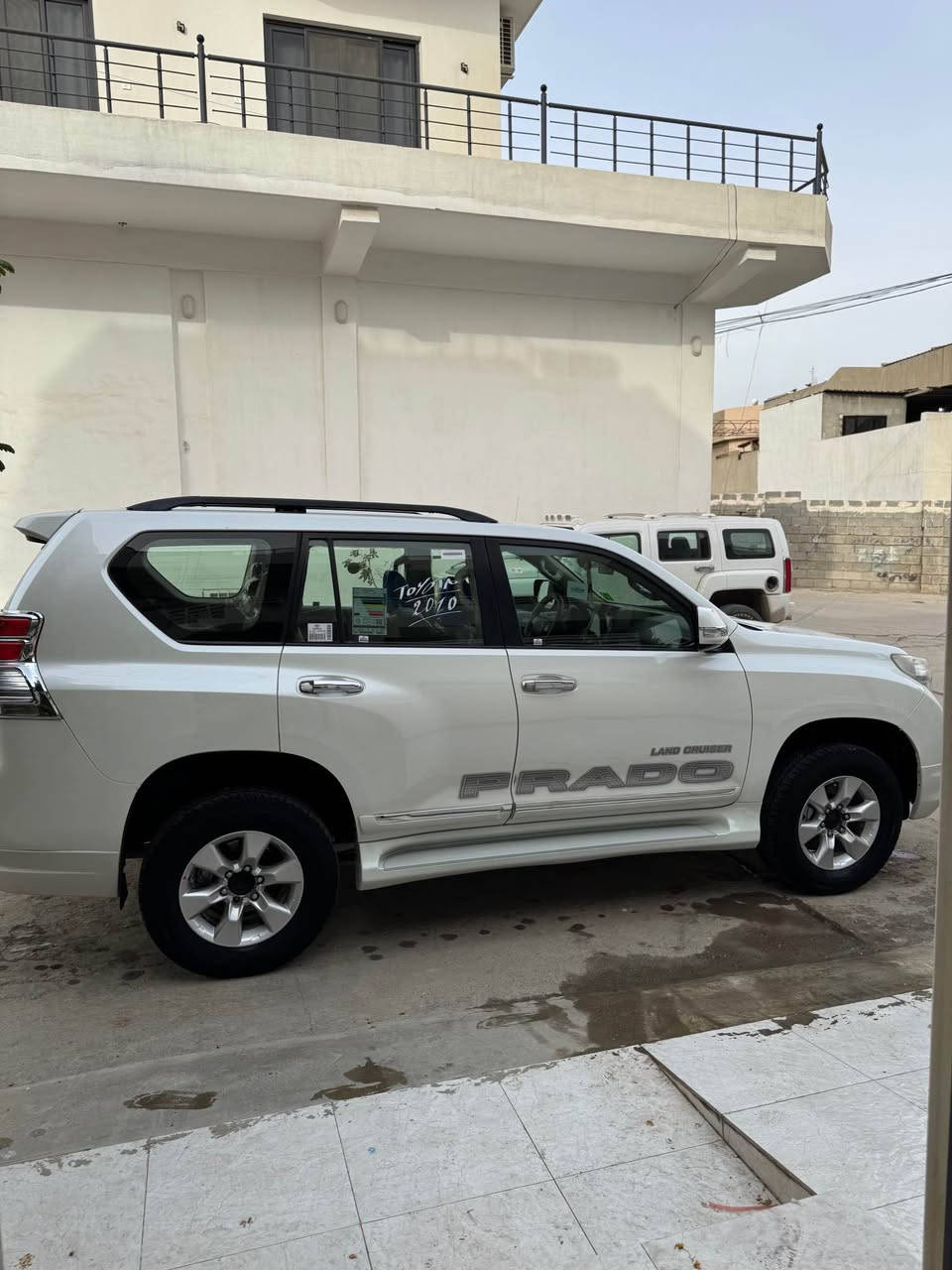 كوردى +عربي
سلام عليكم 
تويتا برادو TX موديل 2010
به س بونيتى سبوغه 2 تعديل ساردى هه يه 10سم
زور خاوينه 138 هه زار روشته وه 
مكينه 4 پستونه  2.7L
مواسه فاته كانى 
3 سى ريز كوشنه 
تبريد مركه زيه
كوشنه كانى جلده 
هوك + حه ساس دواوه + كاميره + شاشه 
ئاوينه شفته + ئاوينه ايشاره ته 
سه لاجه + ABS + ده بل اكسله 4X4
شوين كه ركوك 
نرخى 190$ مجاليكى كه مى هه يه 
***********
***********

السلام عليكم 
برادو TXللبيع موديل 2010 جديد ماشي 138
بس بونيد صبغ و بي مكانين تعديل بارد 10 سم
محرك 4 سلندر 2.7L 
تبريد 3 قطع 
7 راكب
كشنات جلد بلادي 
هوك خلفي 
حساسات خلفيه 
مخرج كهرباء
مري شفط 
اشاير بلمري 
كامره خلفيه + شاشه
سلةجة    ABS
دبل اكسل 4x4 
مواصفات البرادو المعروفة
سياره كامله ونضيفه مابيها كل نقص 
سعر 190 وبيه مجال بسيط
مكان كركوك 
رقم موبايل ***********///*********** كركوك, العراق
