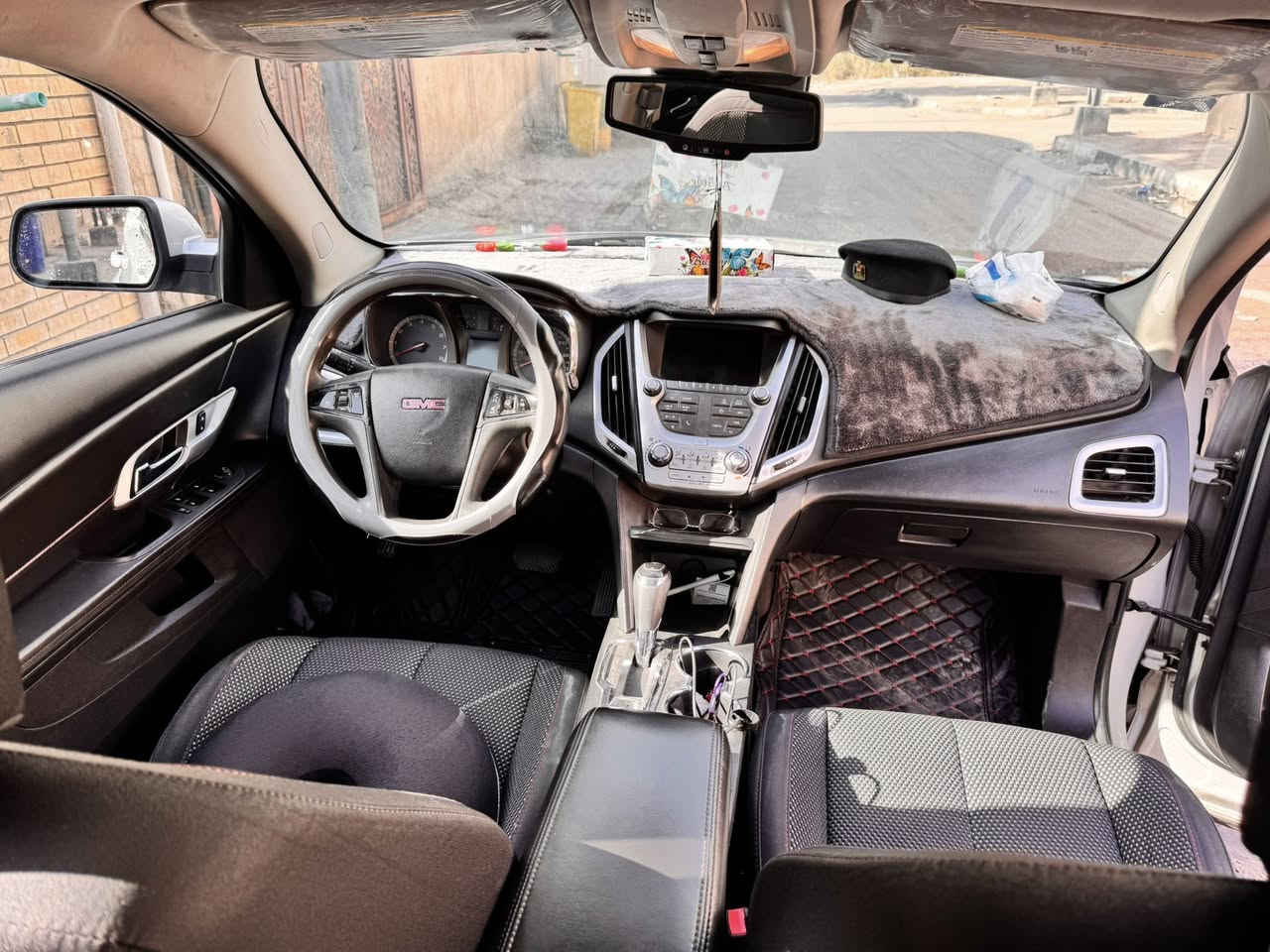 السلام عليكم للبيع جي ام سي تيران موديل2017 واردامريكي ضرر جاملغ الأمامي سياره كلش نظيفه أباسمي السعر 120 ورقه العنوان البصره الجنينه الاتصال على ( ***********)
