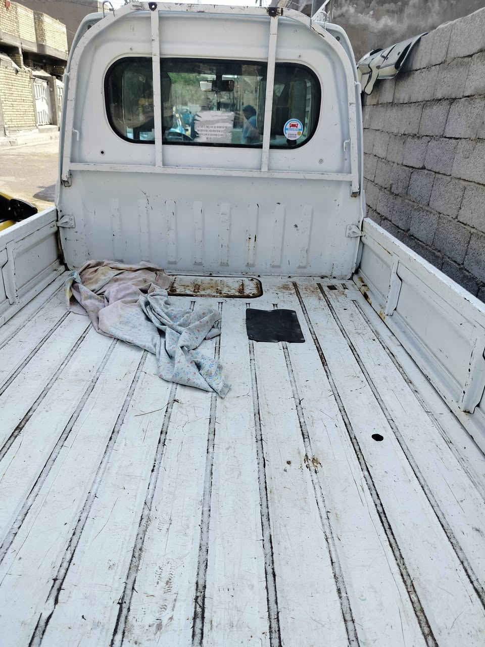 السلام عليكم هاذة سيارة للبيع كي شيري بيكم
السعر38ورقة وبيهة مجال  موديل 2011
للتصال‏‪***********‬‏
