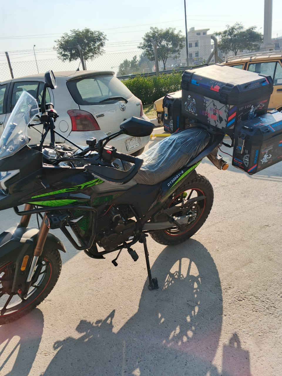 السلام عليكم ورحمه الله وبركاته الحلال للبيع بسبب الضرف اللهم لك الحمد دراجة خير من الله وأول مرة اصعد دراجة براسها حض الله شاهد مو لأن دراجتي
اخوان ميحتاج احجي دراجة زيرو ماشية فقط الفين وكسور 
محرك 300 موديل 26 ويل كب 
هية والبيها للبيع 
سعر خاص 
والسعر مابي خطورة على حياتي بس والله بسبب ناس اللي تكسر بحلال غيرها وهاي اول مرة أعرض بدون سعر وماالوم اللي يعرض وميحجي السعر
مكان بغداد قضاء أبو غريب 
***********
السلام عليكم ورحمه الله وبركاته
