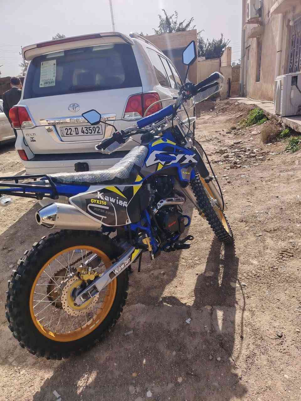 بيع او مراوس بأربعة كير رقم و سنوية
كاويار ٢٥ جديده
محرك ٢٥٠
ماشية ٣٣٥٠
مكان ميسان / علي الغربي
***********
