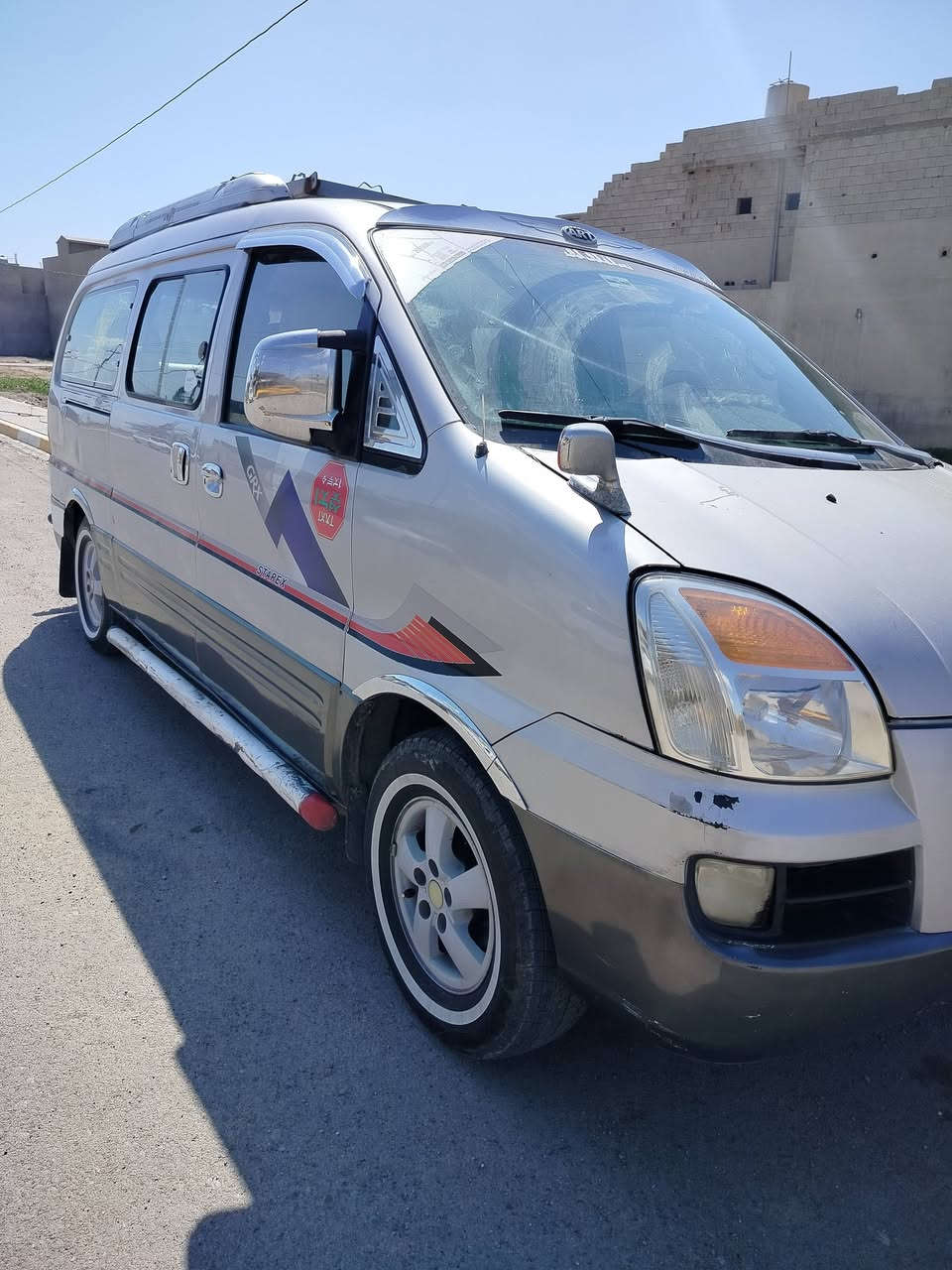 سلام عليكم استاركس لبيع موديل 2006 رقم ديالي دولي بسمي محرك جديد شواصي معمر حلو مكان سياره كركوك شراي يخابر ع امير الحسكلي سعر 85 بي مجال ان شالله رقم هاتف ***********
