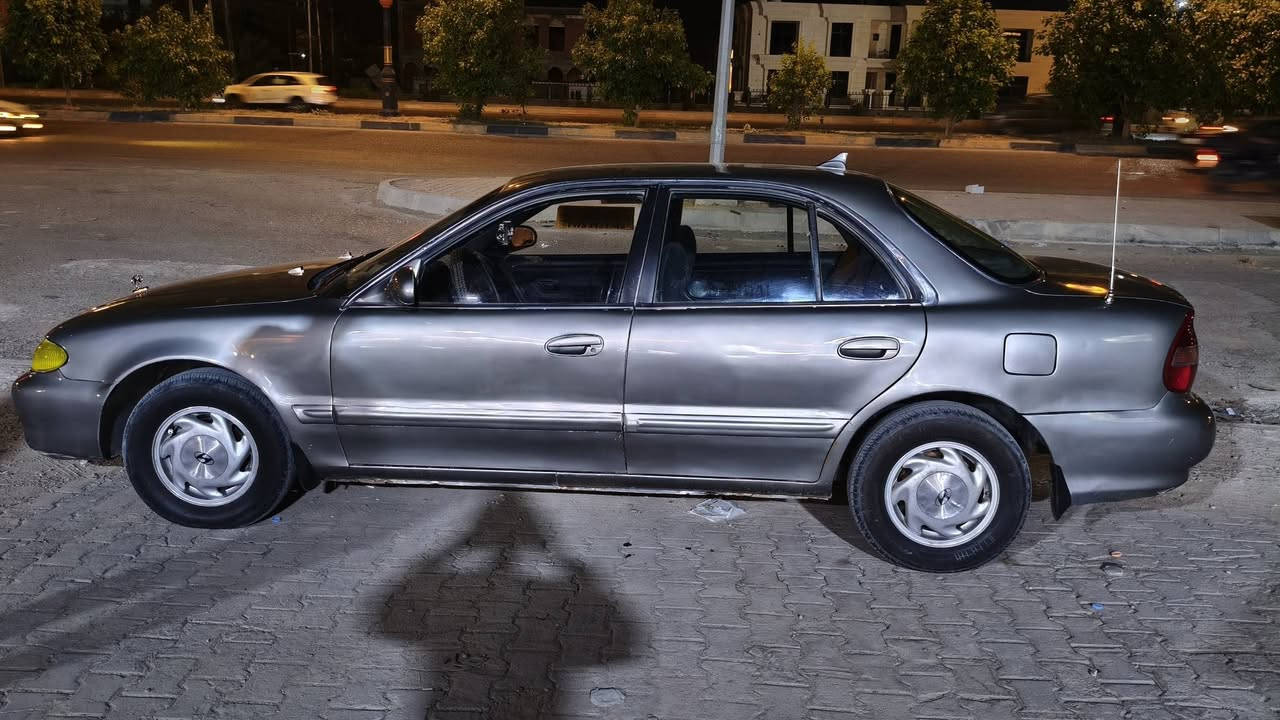 سلام عليكم سوناتا ثري موديل 2000  مكينه حجم ٢٠٠٠ كير كفاله كهربائي شغاله  حداديه جديده  تخم تاير جديد  مصبوعة جماليه بدون حادث نقص تبريد  رقم بغداد سنويه ٢٠٣٠ تحويل ثاني يوم  السعر 45 بيه مجال المكان السياره بعقوبه رقم ***********
