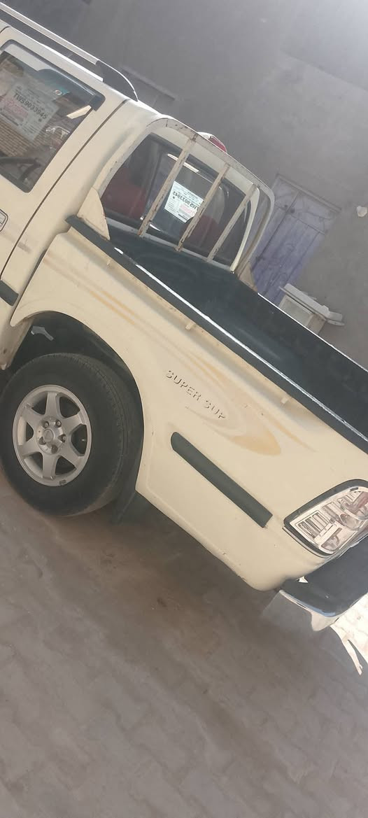 السلام عليكم للبيع فتون مقفوله كفاله عامه محرك كير شرط تحويل مباشر موديل 2013 سياره  نظيفه رقم مثنى السنويه ما ساقطه سعر 50 وبيها مجال مكان السماوه ‏‪***********‬‏
