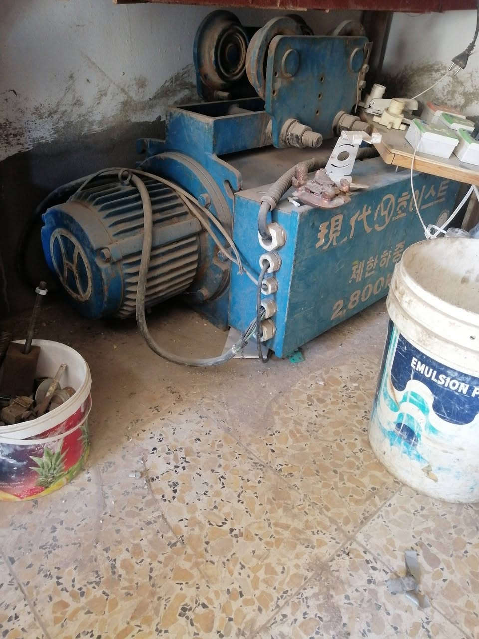 محل يحتوي مجموعه من المواطير الكهربائية ثري فيز للبيع لعدم التفرغ في محافظة النجف شارع المدينه للاستفسار الاتصال على رقم *********** ا على الرقم الاخر*********** ابو عبدالله.. المواطير المعروضه في هذا الاعلان... َواذا أحببت ان تستفسر أكثر اتصل على احد الأرقام المثبته اعلاه..
