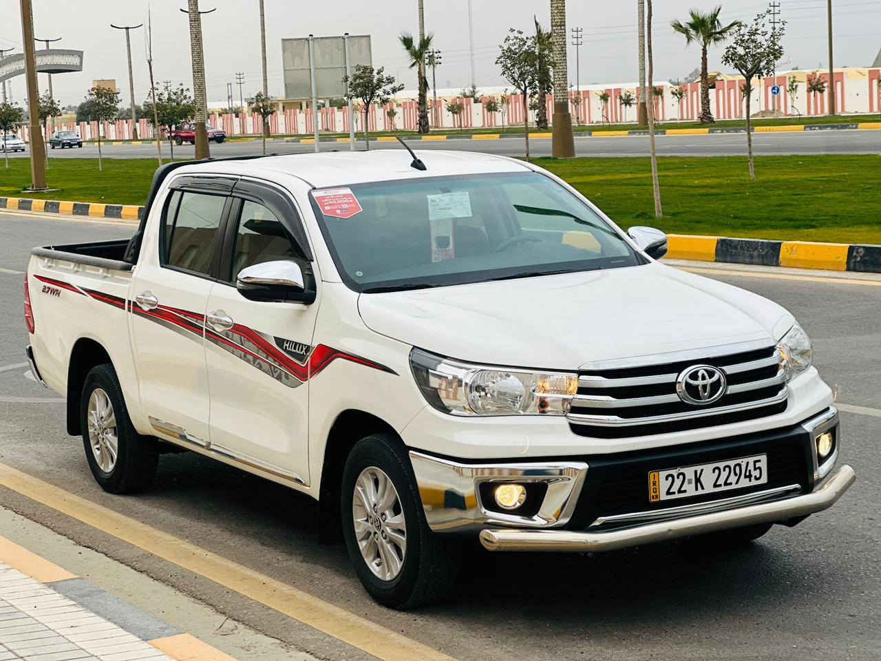 السلام عليكم.  للبيع تويوتا. 2025.  اوتوماتيك     ساز باب اول. سياره على وضع الشركه.  مقفوله كفاله عامه.  سياره جديده.  ماشيه 49.  رقم اربيل.  شرط التحويل.  قطعتين تبريد. السياره جاهزه من كل شيء  السعر 290 👉وبيها مجال للطيبين.     مكانها الفلوجه حي العسكري.  رقم الهاتف ***********
