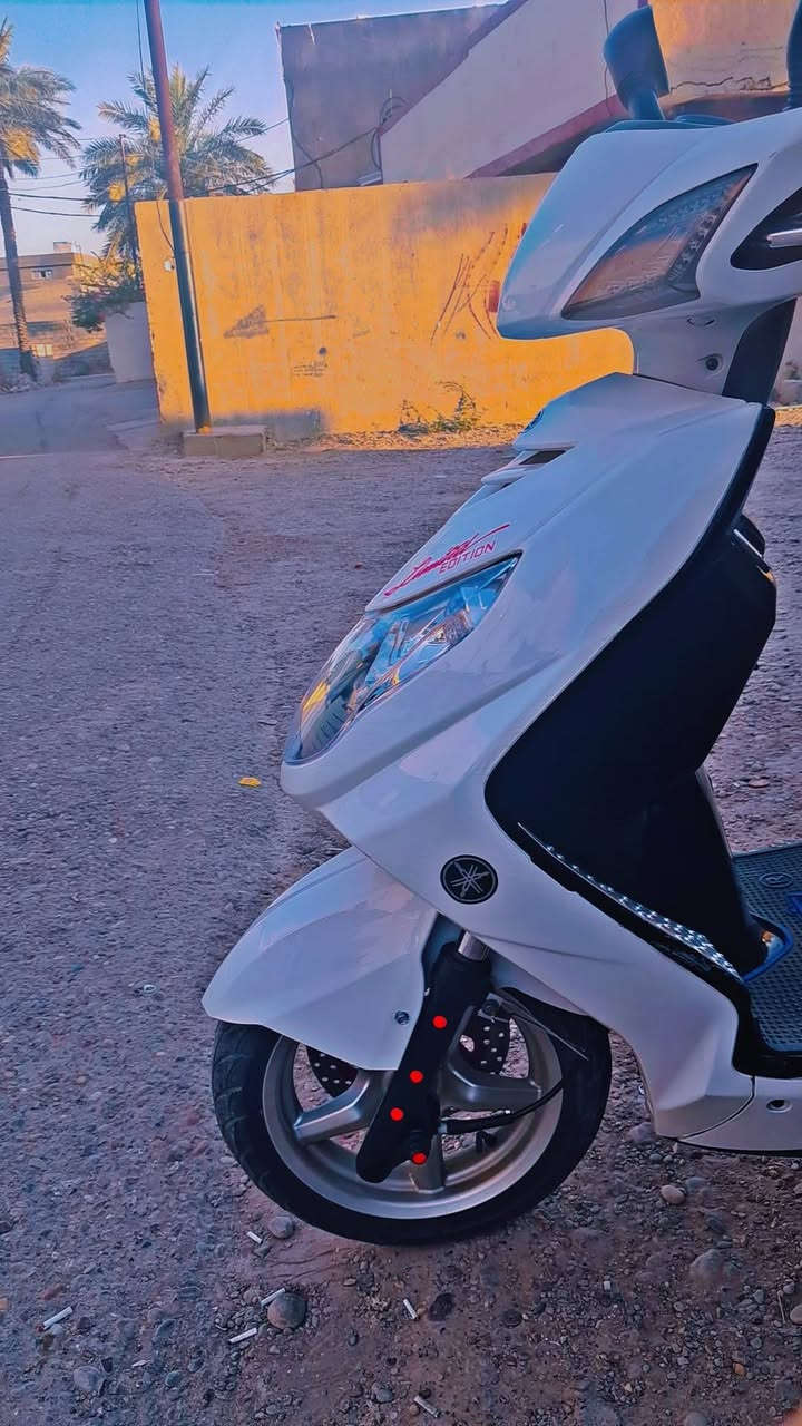 سلام عليكم البيع سكنس فحل ١٤٠ نوزل خطين  قبق نفق دراجه مزوده ٥٨ بوشه وبستم   ٢ كلجات حساس ستان  تايرات جدد  كامله مكمله برقي واحد مانقصا النضافه ٩٥ بل ١٠٠  الرقم الهاتف ***********
