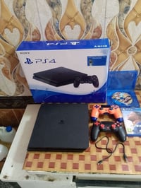 بلايستيشن ٤ سليم • نص تيرا • ملحقات كاملة