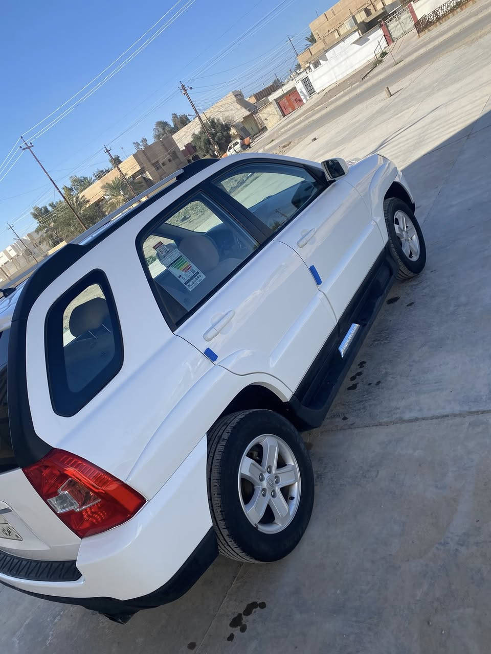 سلام عليكم للبيع سبورتج مديل ٢٠٠٩رقم اربيل شرط التحويل 
محرك ٢٠٠دوش بلاد على وضع الشركه 
تخم تاير جديد 
٤وياله دسك جديد 
منظومه تبريد جديده 
صدر امامي خلفي جديد
كهربايات على وضع الشركه 
سياره مكفوله من الصبغ وتبديل 
بيه بارد سوتر مرفق مع المنشور 
سلايد روف شغال 
مكان السياره سامراء 
ستفسار ***********
سعر ١٢٧ بي مجال
