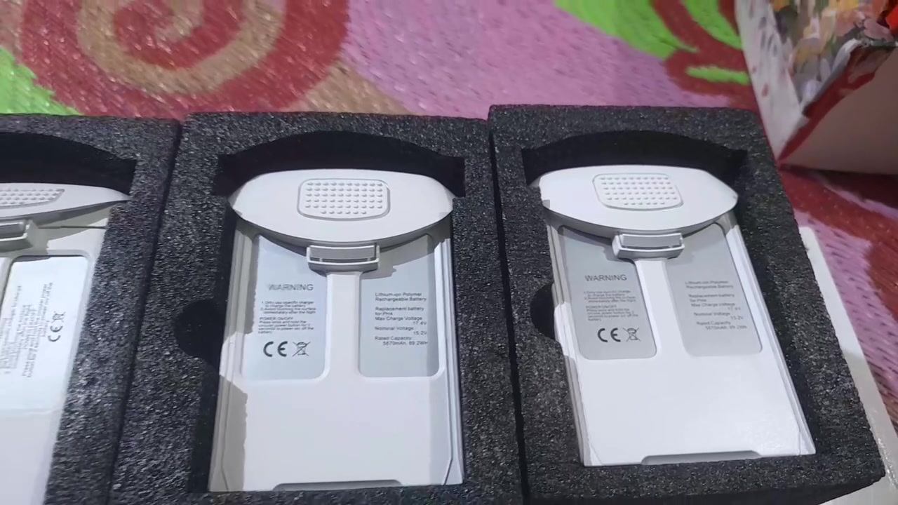 هذه بطاريات طيران ذكية لسلسلة طائرات DJI Phantom 4 بدون طيار.تأتي هذه البطاريات بقدرة 5870 مللي أمبير وتعمل بجهد 15.2 فولت.تتميز بوجود نظام ذكي مدمج للتفريغ الذاتي وحماية من الشحن الزائد لضمان الأمان أثناء التخزين والاستخدام.تتوافق هذه البطاريات مع طرازات Phantom 4 Pro، وPhantom 4 Advanced، وPhantom 4 RTK.


**إذا كنت صاحب هذا الإعلان وتريد حذفه لأي سبب، رجاءا أرسل رسالة إلى الدعم الفني**