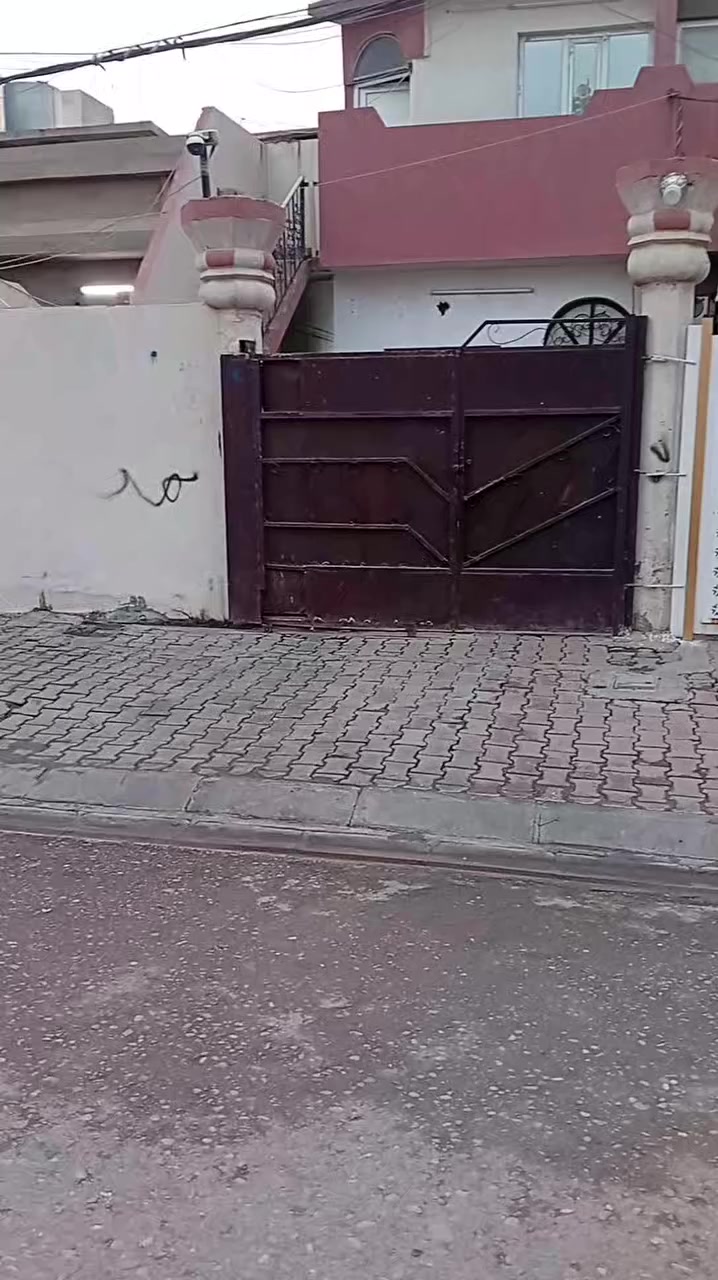 مشتمل للايجار طابق ارضي 
الموقع كركوك حي النداء فول كاش وسيراميك الدار غدا يفرغ ان شاء الله 
سعر الايجار225
للمزيد من المعلومات الاتصال بالارقام التاليه 
***********
***********
او مراجعة المكتب حي الأسرى مقابل جسر الرشيد
