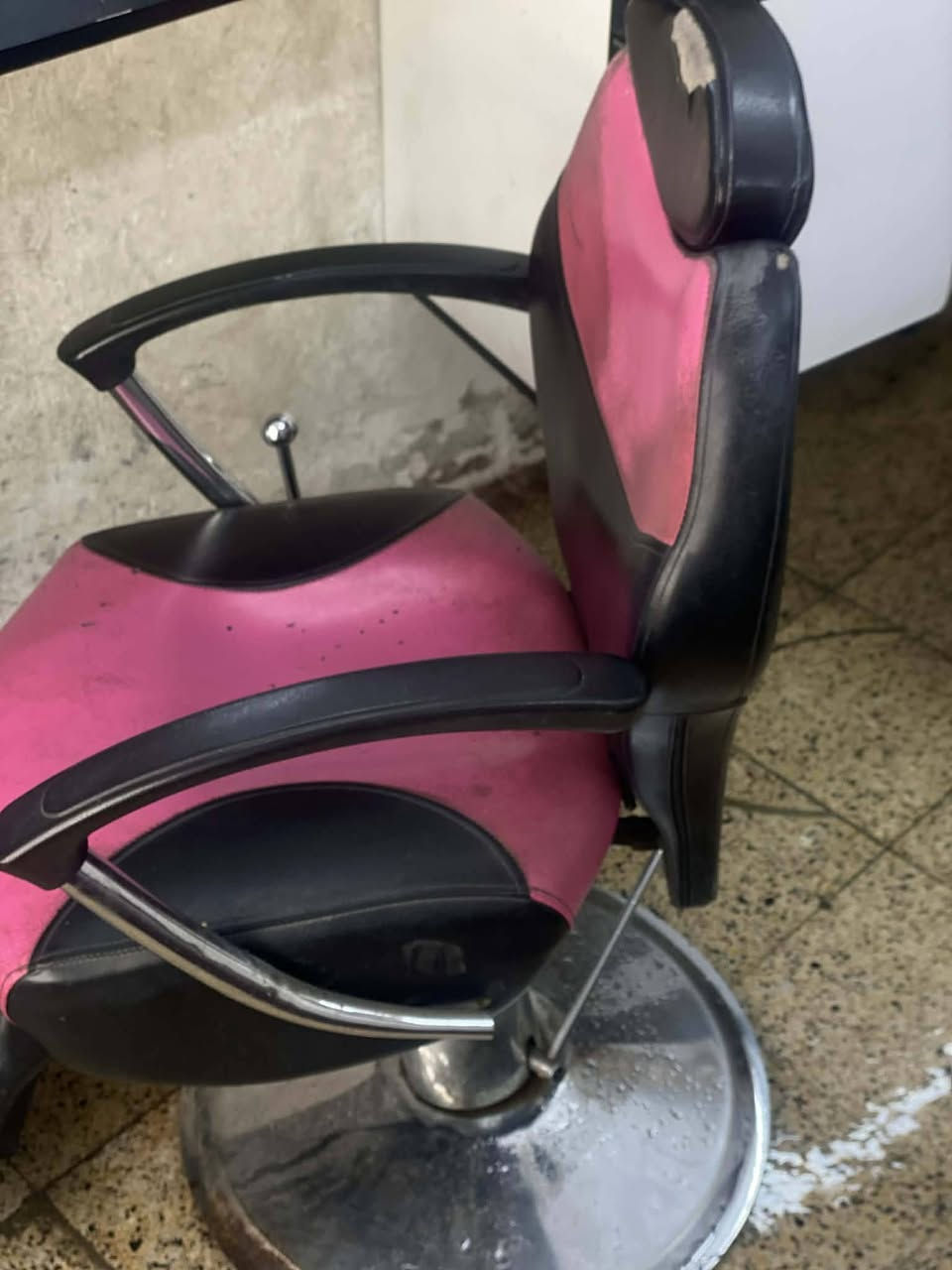 للبيع  بس يرادلو تبديل صينيه جوه فالته. سعرؤ 50وبي مجال مكاني حي دوره مستشفى بل ايمن


**إذا كنت صاحب هذا الإعلان وتريد حذفه لأي سبب، رجاءا أرسل رسالة إلى الدعم الفني**