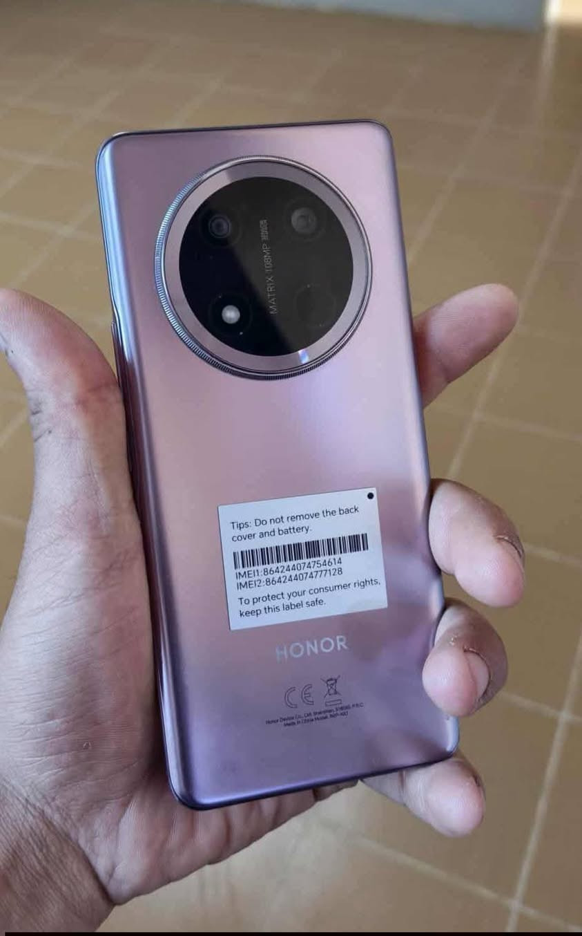 السلام عليكم  اخوان هونر اكس 9 سي ذاكره 256 الداخليه 12  لون وردي  نضافه ميه بل ميه الجهاز فول ومكفول  كله شرط مستخدم شهرين الجهاز بدون ملحقات  فقط كفر ولاسق  شاشا   مخابره  +نت+ بصمات+نضافه  كلها شرط للبيع للمراوس السعر 280 وبي مجال *********** مكاني العلم
