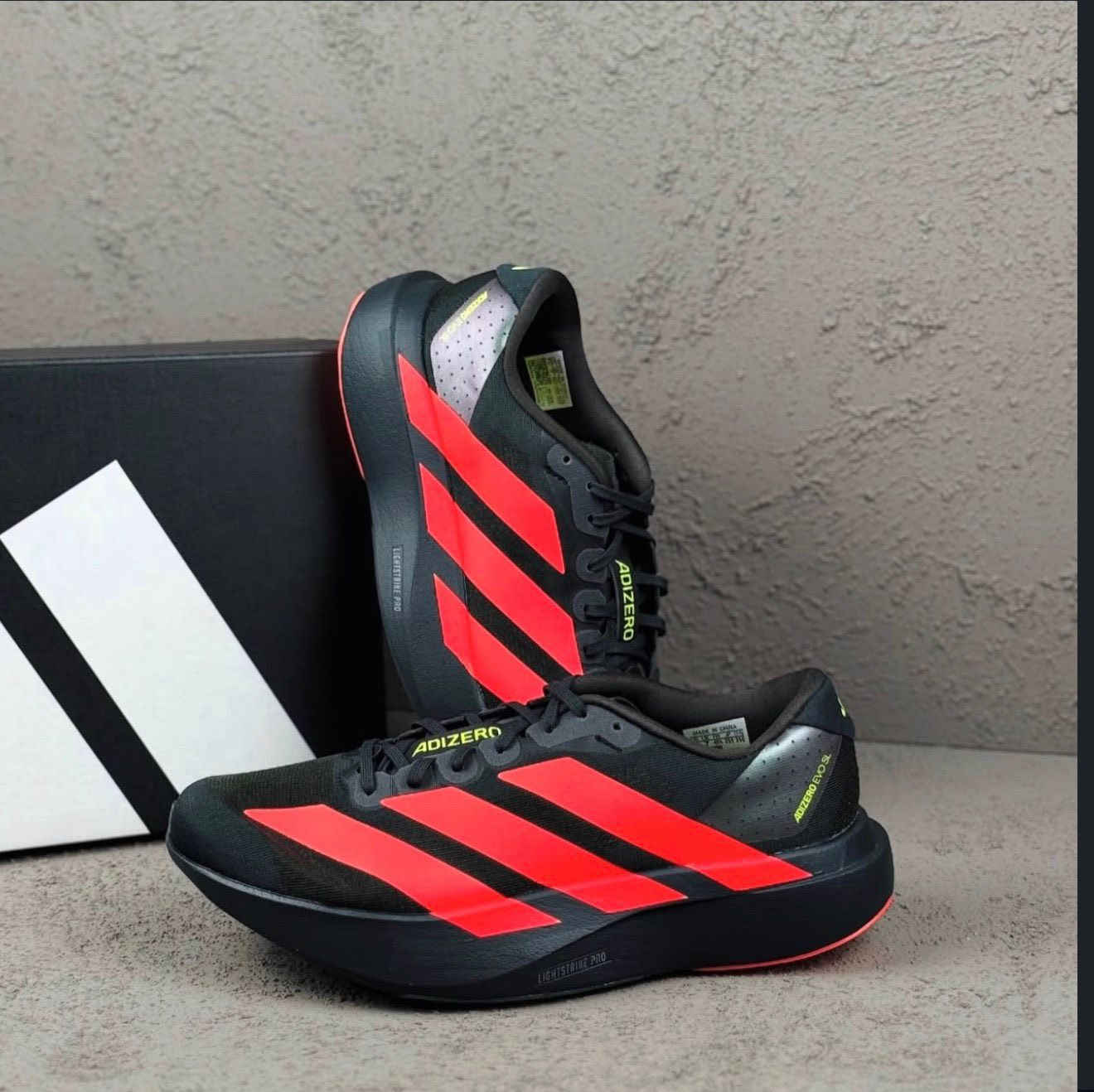 أسرع حذاء في العالم.. صار متاحاً لأقوى المحلات! ⚡👟

وصلنا الآن Adizero الجديد كلياً (جملة فقط). الحذاء اللي الكل بيدور عليه لسرعته وخفته، متاح الآن بكميات لتجهيز محلك بأفضل موديلات الموسم.

✅ الكمية: متوفرة بالدرزينات والكراتين.
✅ السعر: منافس جداً لهامش ربح عالي.
✅ الشحن: متوفر لجميع المحافظات.
لا تفوت الفرصة.. الكمية محدودة جداً!

واتساب : *********** يوجد توصيل لسوريا 🇸🇾
