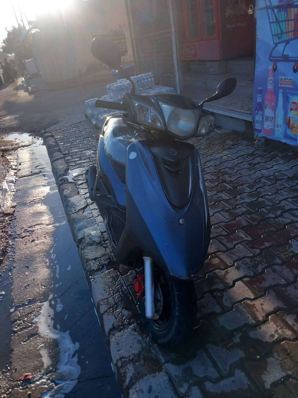 سلام عليكم دراجه ابريز بغبغاء ياباني  شغاله سلف وهندر وكهرباءيتها كلها شغاله كامله جاهزه دراجه بلاديه مامفتوحه ابد بلاديه ناعمه خرسه شلعه ومعدل خير من الله مكاني  بغداد شعله  رقمي دراجه جديده ***********سعر850بيها مجال لشراي
