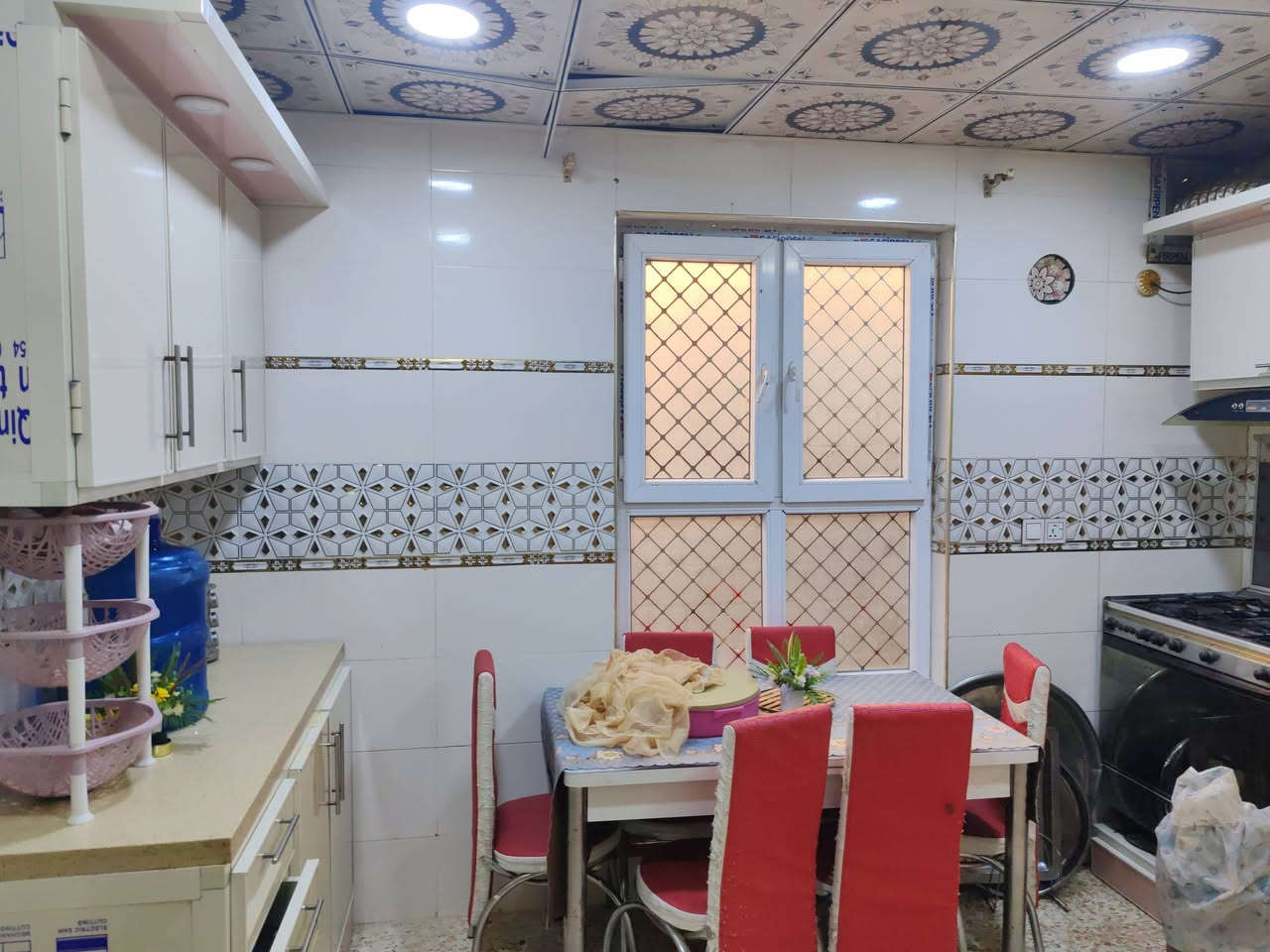 دار للبيع – الحمران / بستان يعقوب ━━━━━━━━━━━━━━━━━━
📍 خلف مدرسة البيارق
📐 المساحة: أكثر من 200 م²
📄 السند: سند 25 (الاسم موجود في السند)
━━━━━━━━━━━━━━━━━━ 🔹 مواصفات الدار ━━━━━━━━━━━━━━━━━━
🛏️ غرفتا نوم
🛋️ صالة استقبال
🍽️ مطبخ
🚿 صحيات داخلية وخارجية
🌿 طارمة كبيرة
━━━━━━━━━━━━━━━━━━
💰 السعر: مراسلة واتساب أو ماسنجر
📞 للاستفسار: ☎️ ***********
━━━━━━━━━━━━━━━━━━
📢 ملاحظة: إذا عندك دار للبيع أو أرض زراعية، اتصل بينا أو راسل الصفحة.
