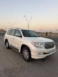 لاندكروز • ٢٠١١ • كفاله عامه