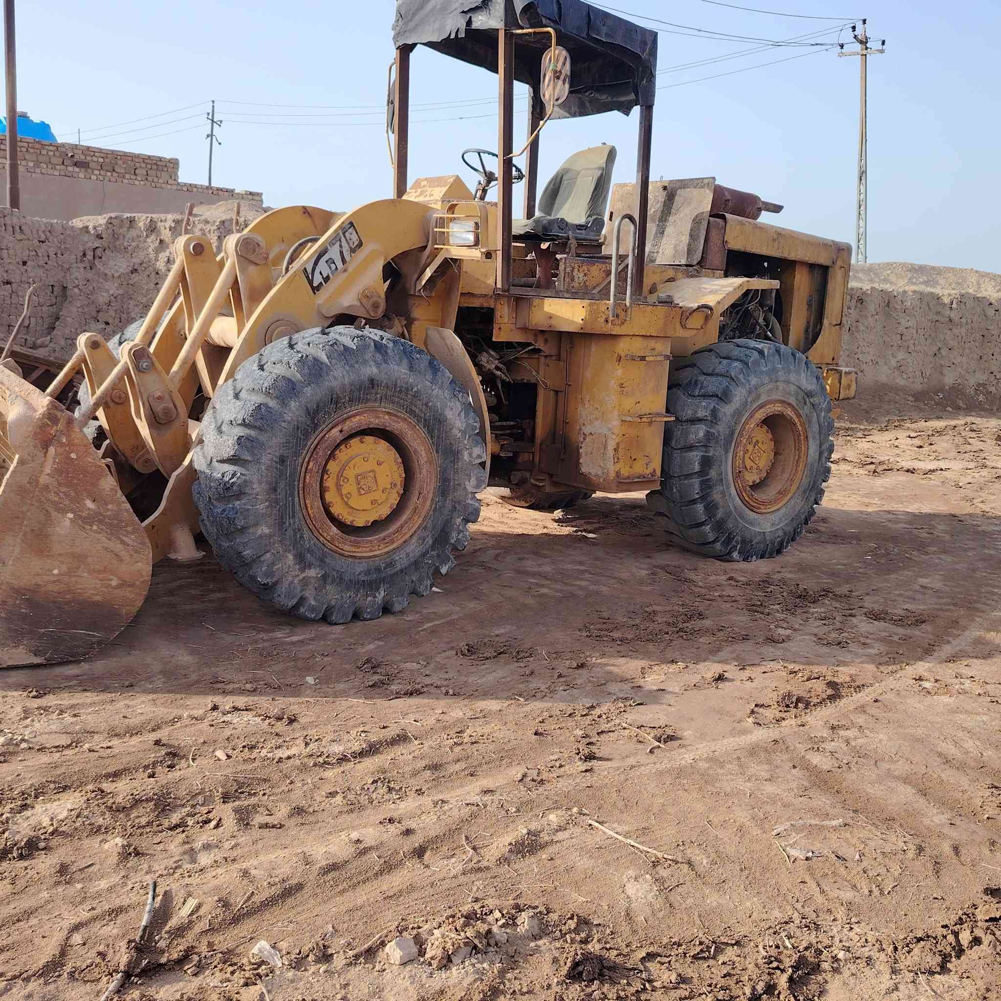 شفل كاوسكي موديل ١٩٧٩رقم ذي قار شرط المداور ثاني يوم  مراوس بسكس سكانيه مشلح  بوز او  F  عادي  المكان الناصريه  مكفول كفاله حدادين مكينه شاصي نكره سلف جاهز للعمل  ***********
